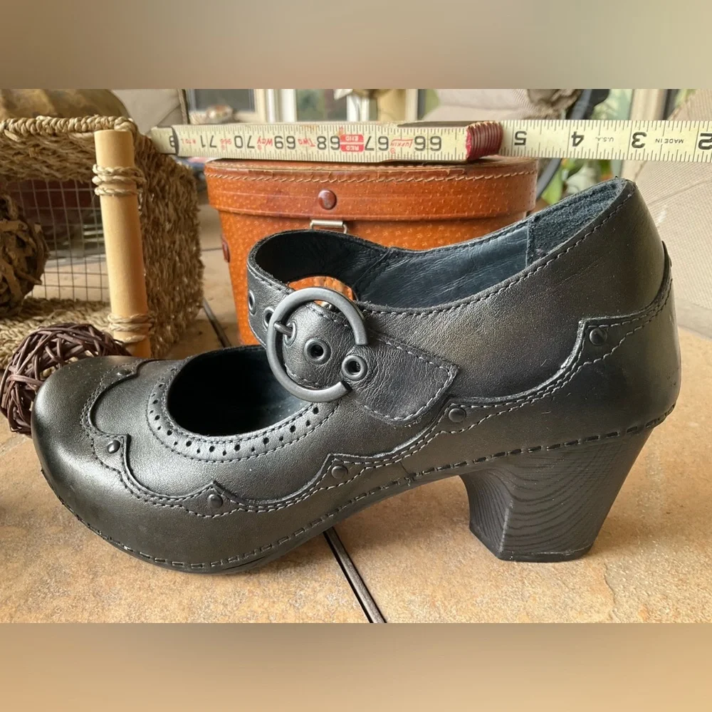 Dansko ‘Nevin’ Heel Clog - Picture 3 of 14